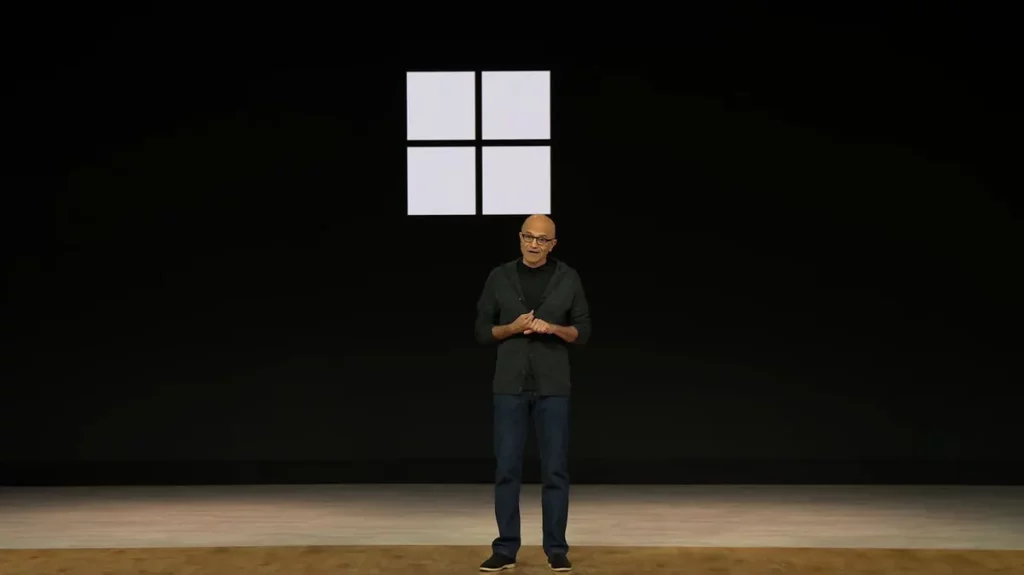 Satya Nadella, CEO da Microsoft, discursa durante o evento Build 2026. (Foto: olhardigital.com.br)