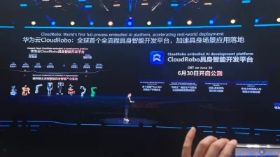 Apresentação do CloudRobo, plataforma de IA embarcada da Huawei Cloud, durante a conferência INSPIRE.