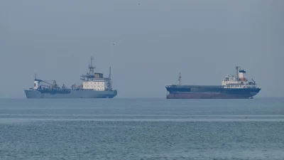 Navios mercantes no Golfo Pérsico, em imagem de arquivo. (Foto: actualidad.rt.com)